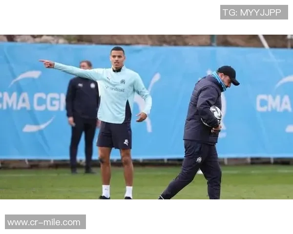 前狼队与伯恩茅斯主帅加里奥尼尔或将接手斯特拉斯堡帅位 前狼队与伯恩茅斯主帅加里奥尼尔或将接手斯特拉斯堡帅位