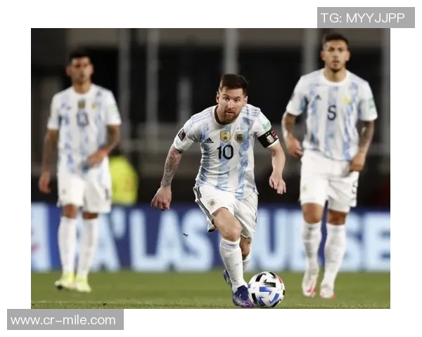 德保罗与梅西亲密合影庆祝晋级期待更辉煌的未来