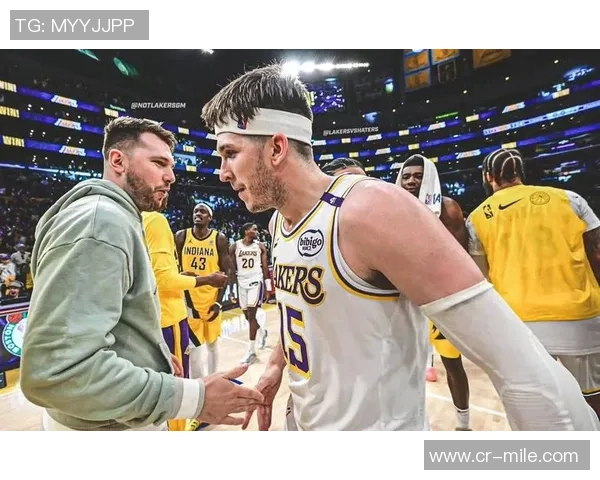 双星联手助力湖人逆袭东契奇与里夫斯同场净效率飙升至129