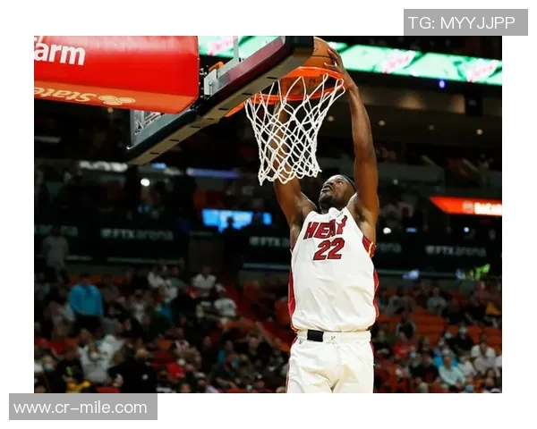 克莱本赛季替补出战8次投中5个以上三分球展现火力全开