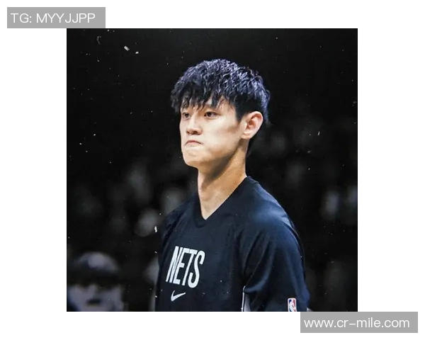 曾凡博在篮网首秀穿韦德之道12展现出色表现引发球迷热议