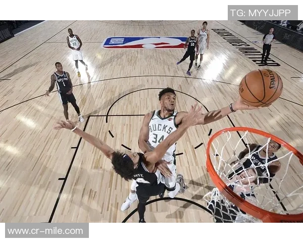 字母哥赛季表现惊艳256分钟内狂砍267分仅次于张伯伦恩比德