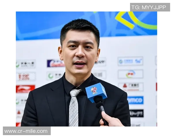 杨鸣被驱逐引发媒体热议其高昂斗志与潜在惩罚成焦点 杨鸣被驱逐引发媒体热议其高昂斗志与潜在惩罚成焦点