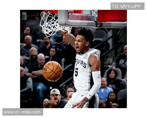 埃奇库姆半场表现低迷仅得4分3板5助3断1帽手感依旧未到位